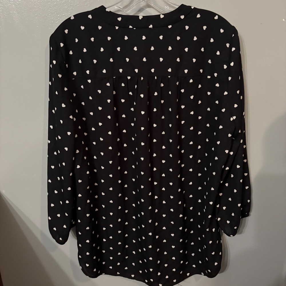 Jones New York Blouse Top Medium Black White Heart Print Long Sleeve - Picture 6 of 8